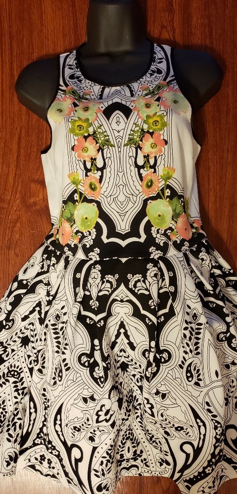Juicy Couture Swing Dress Black, White flowers Sz2